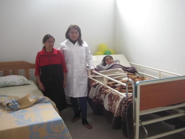 Habitación preparada para familiares y enfermos. Niños con enfermedad de cancer